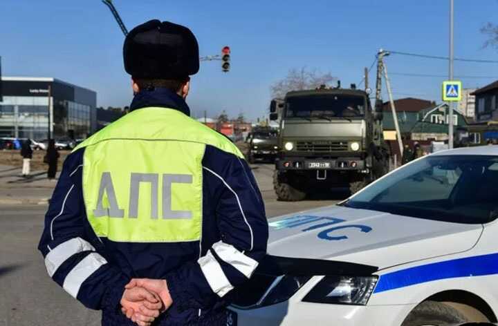 Инспектор ДПС из Махачкалы, обезвредивший боевика, находится в крайне тяжелом состоянии