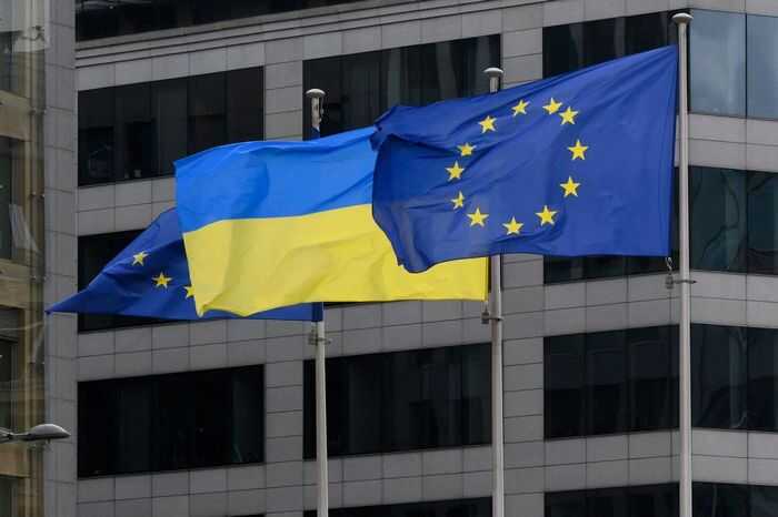 Киев просит Евросоюз ужесточить санкции против РФ и передать замороженные активы