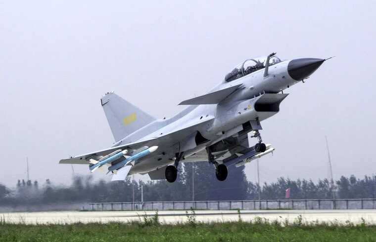Китайский истребитель J-10C одержал первую воздушную победу над французским Rafale в конфликте Индии и Пакистана