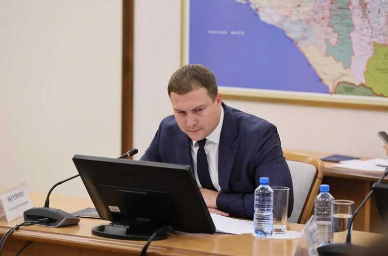 Экс-вице-губернатор Кубани Александр Нестеренко арестован по делу о низкокачественном ремонте школы в Херсонской области