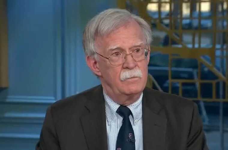 Бывший советник Болтон прогнозирует отказ Трампа от Украины ради премии мира