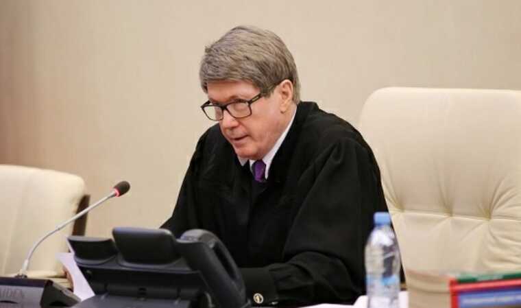 Судья Александр Чернов прятал недвижимость на 1,2 миллиарда за инвалидами и друзьями внучки
