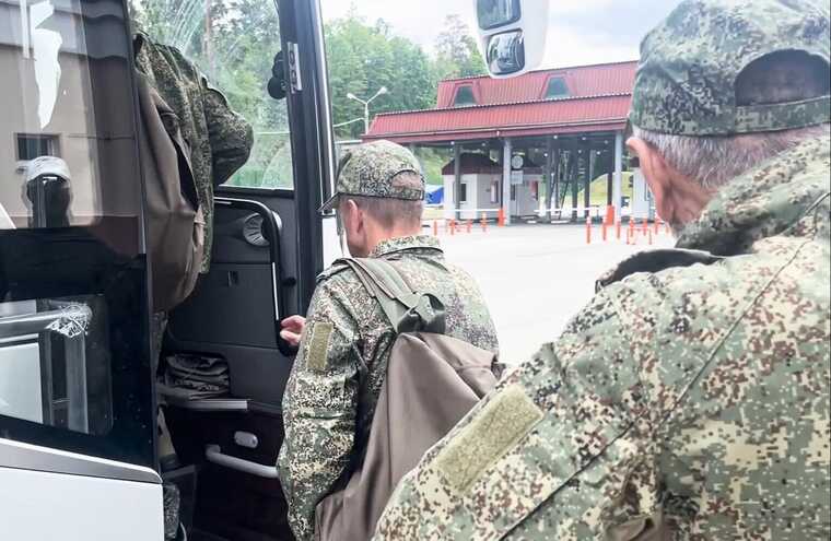 Украина отложила получение тел погибших военных и обмен пленных