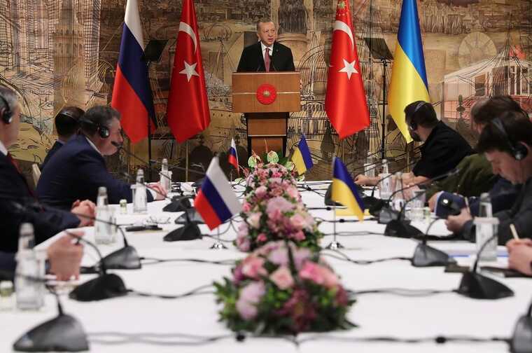 Россия предлагала Украине более уступчивые условия в 2022 году