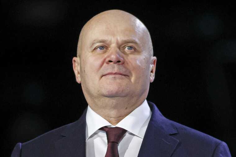 Мэр Красноярска Владислав Логинов получал дорогие услуги от подрядчиков в обмен на контракты