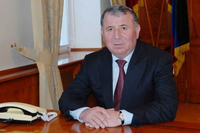 ФСБ и УФСБ проводят обыски по десяткам адресов, связанных с Магомедом Магомедовым и «МСБ Холдинг»