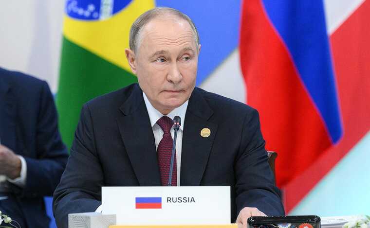 Путин примет участие в саммите БРИКС по видеосвязи
