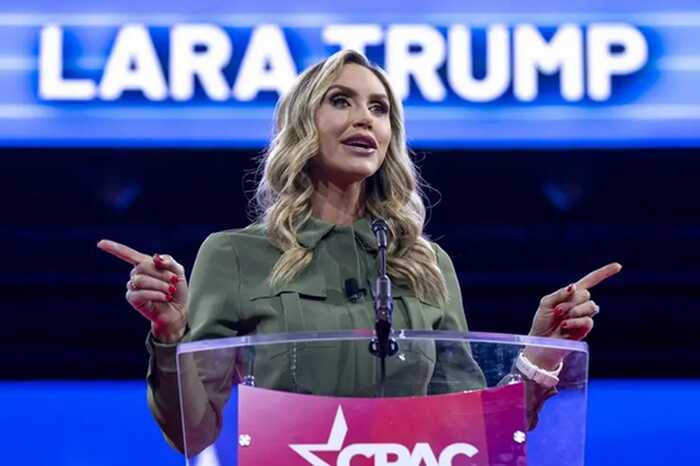 Дональд Трамп рассматривает Лару Трамп как кандидата на место сенатора Тома Тиллиса в Северной Каролине