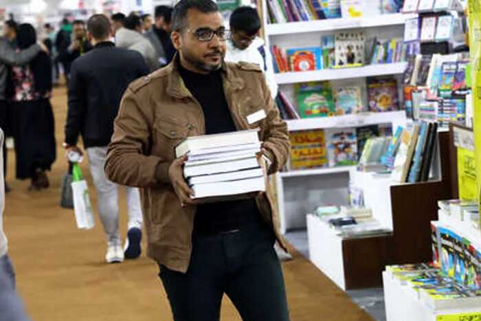 Российский книжный союз подготовил памятку для книжних магазинов о том, как работать с авторами-иноагентами и экстремистами