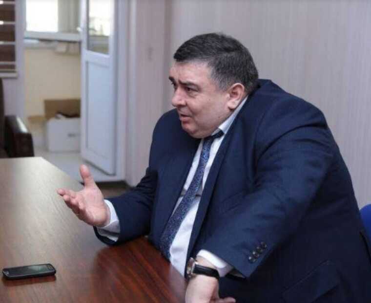 После задержания у посольства Азербайджана в Москве глава диаспоры Шахин Шыхлински находится под следствием в Екатеринбурге