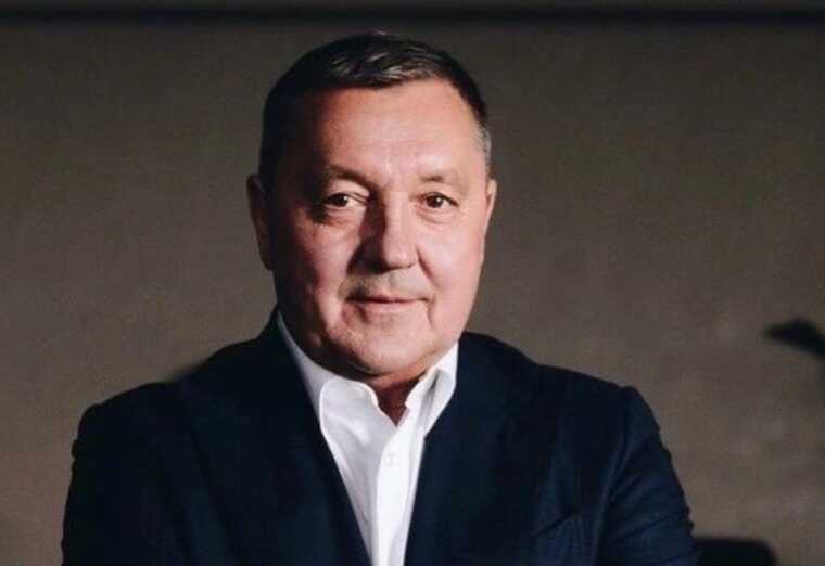 Замгендиректора «Группы Альянс» Владимир Зотов тайно выводит миллионы за рубеж через родственников