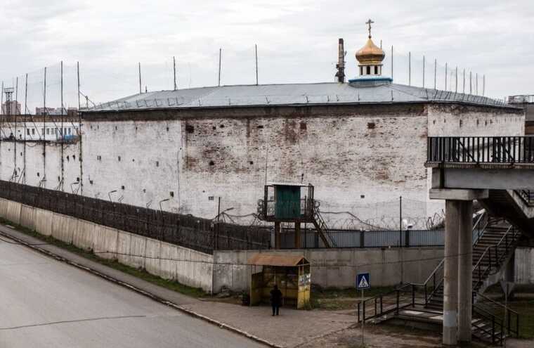В Омской ИК-6 расследуют случай суицида на фоне религиозных ограничений