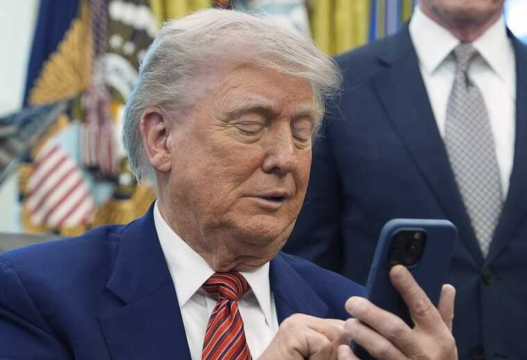 США готовят встречу с Россией — Трамп намекает на переговоры с Зеленским и Путиным