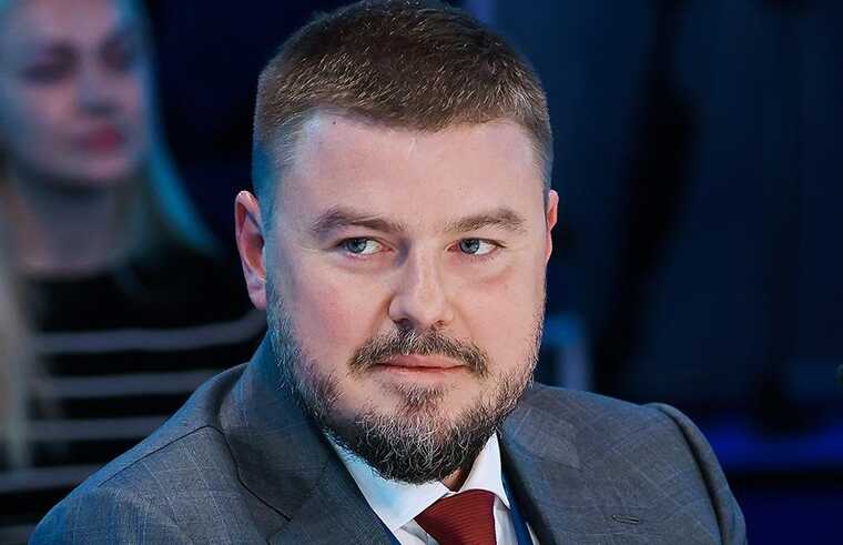 Сестра главы Нацпроектстроя Алексея Крапивина подозревается в управлении офшорными схемами и фондом благотворительности