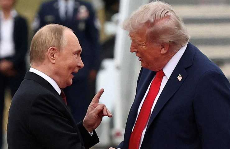Российский бизнес терпит убытки на фоне неопределенности после встречи лидеров США и РФ