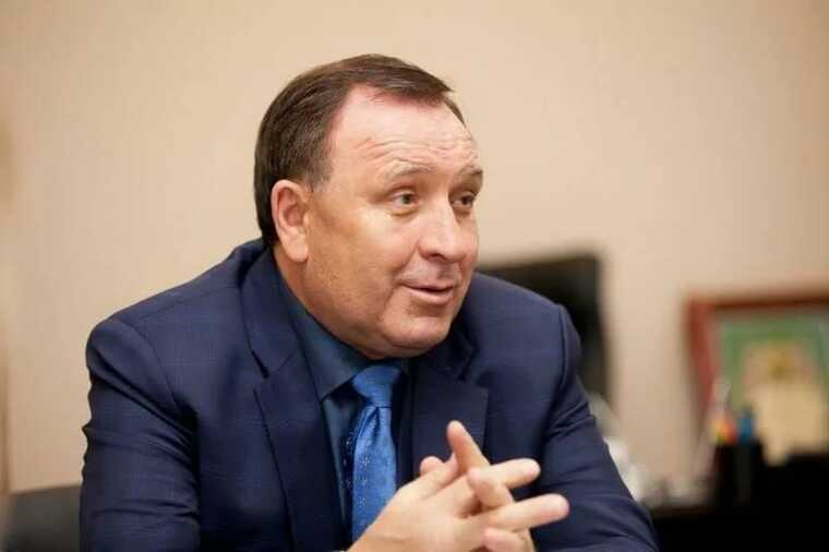 Глава администрации Леонид Фролов и его подельники наживаются на платном водоснабжении, обманывая жителей Иркутского района