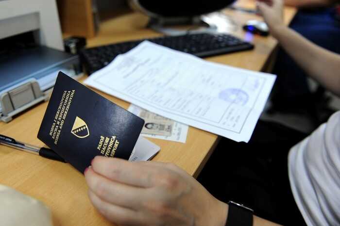 UK sanctions Balkan mobsters: fake passport scheme exposed