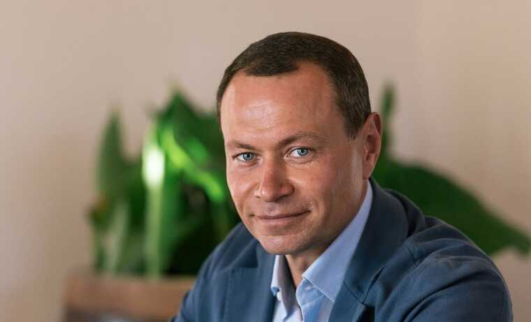Экс-мэр Владивостока Владимир Николаев лишился 821 квартиры и 590 миллионов рублей по решению суда